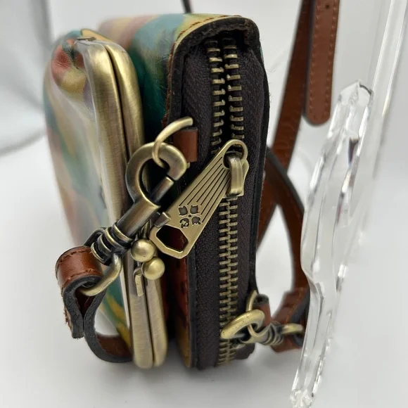 Patricia Nash Watercolor Butterfly Zip Around Wallet Crossbody NWOT - Picture 5 of 13